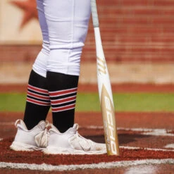 Marucci Echo DMND (-10) Fastpitch Softball Bat: MFPED10 -Apparel Store Lifestyle 2 Marucci Echo DMND Fastpitch Softball Bat MFPED11 ab64dddb 63e9 4f71 a4bc adc25dd76823