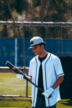 2023 Easton Black Magic Retro Mix (-8) USSSA Baseball Bat SL23BM8 -Apparel Store MG 4842